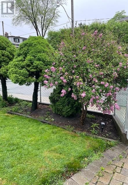 114 ROSEMOUNT AVENUE Image 41