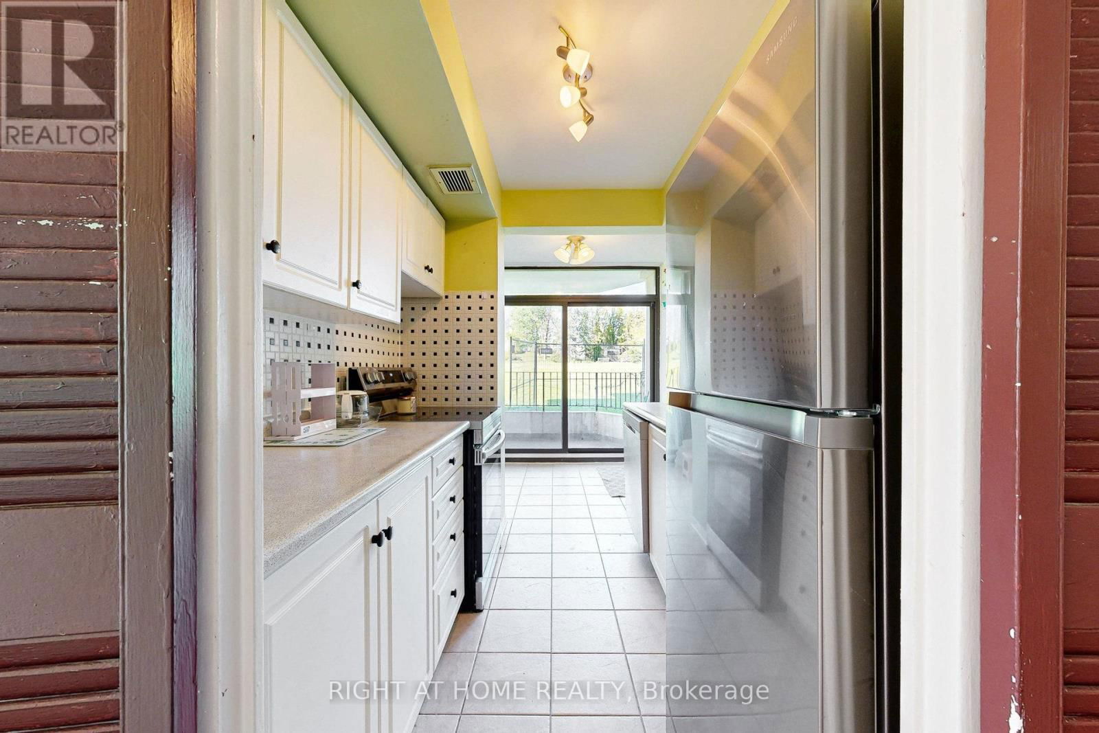 103 - 1333 BLOOR STREET Image 12