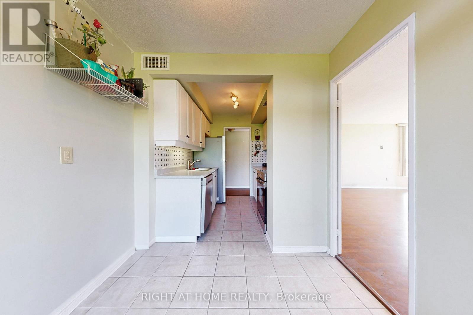 103 - 1333 BLOOR STREET Image 16