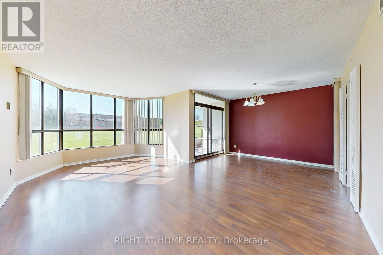 103 - 1333 BLOOR STREET Image 6