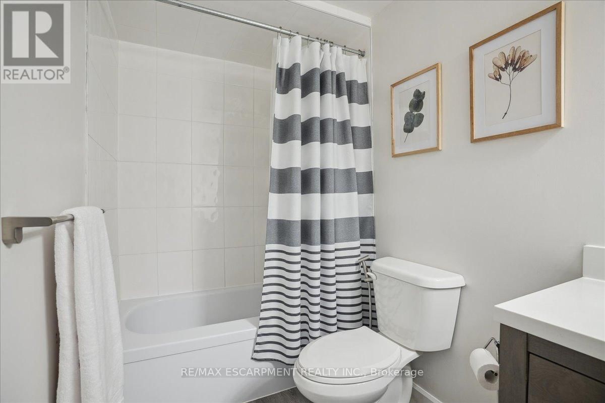 113 - 680 REGENCY COURT Image 24