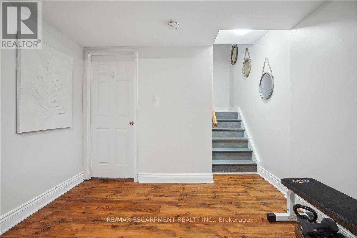 113 - 680 REGENCY COURT Image 25