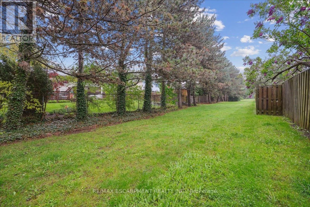 113 - 680 REGENCY COURT Image 35