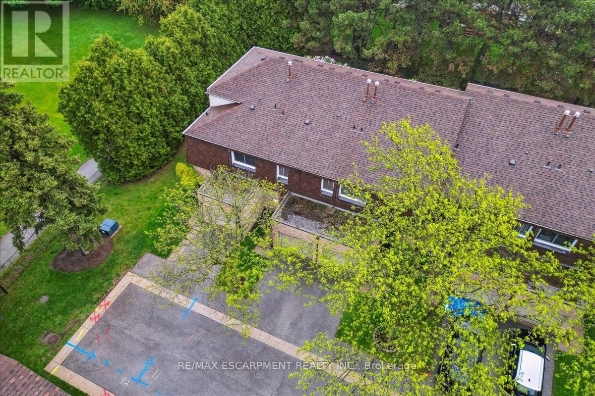 113 - 680 REGENCY COURT Image 37