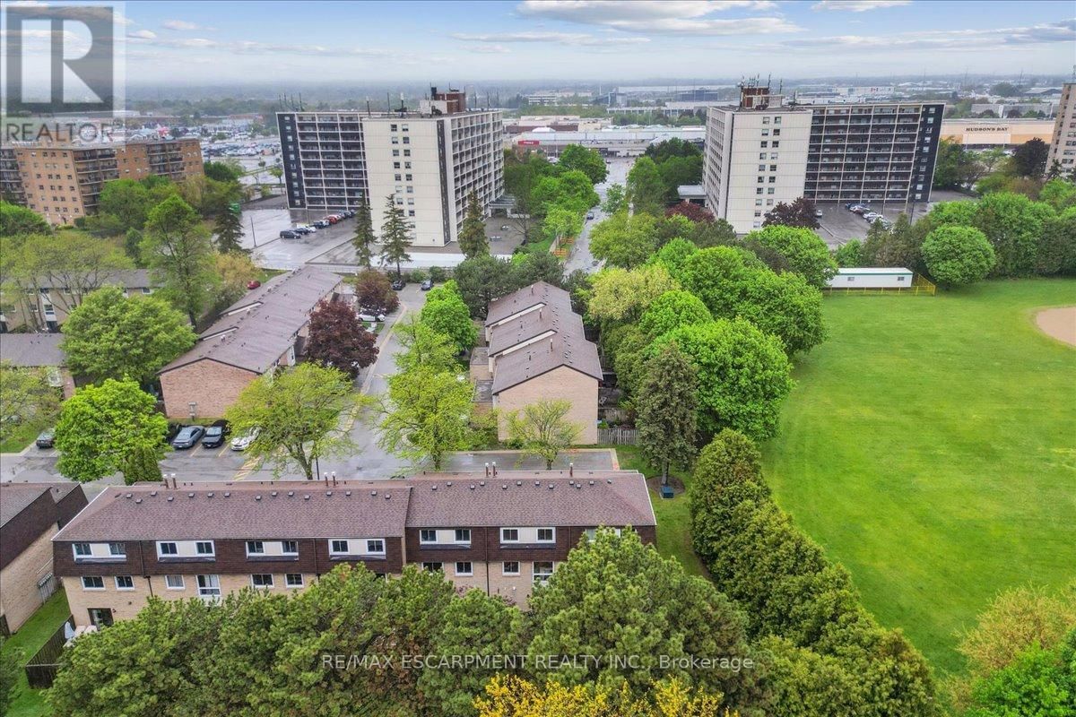 113 - 680 REGENCY COURT Image 39
