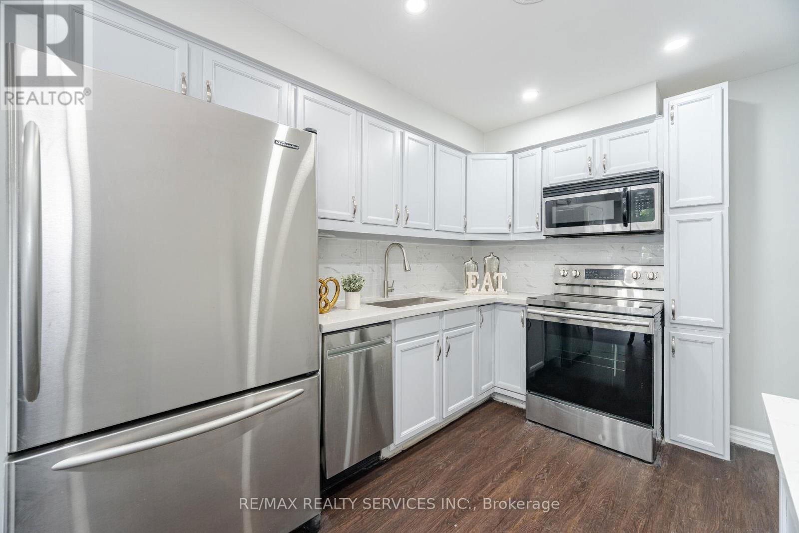 65 - 3525 BRANDON GATE DRIVE Image 14