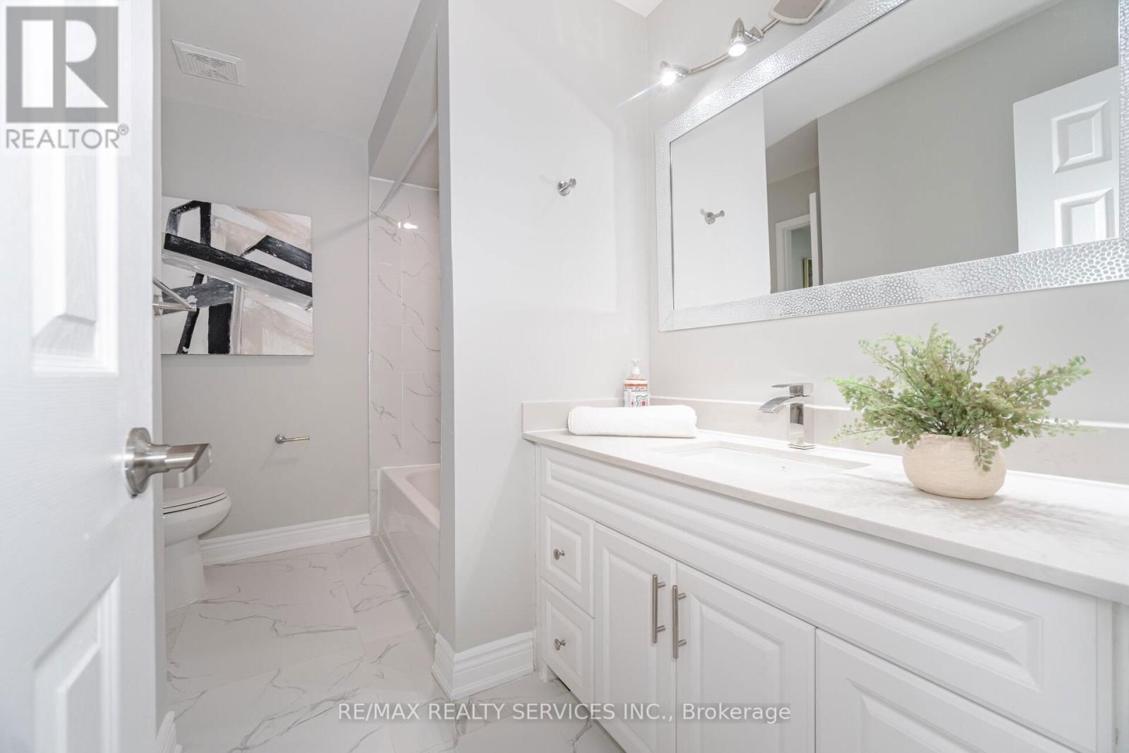 65 - 3525 BRANDON GATE DRIVE Image 30