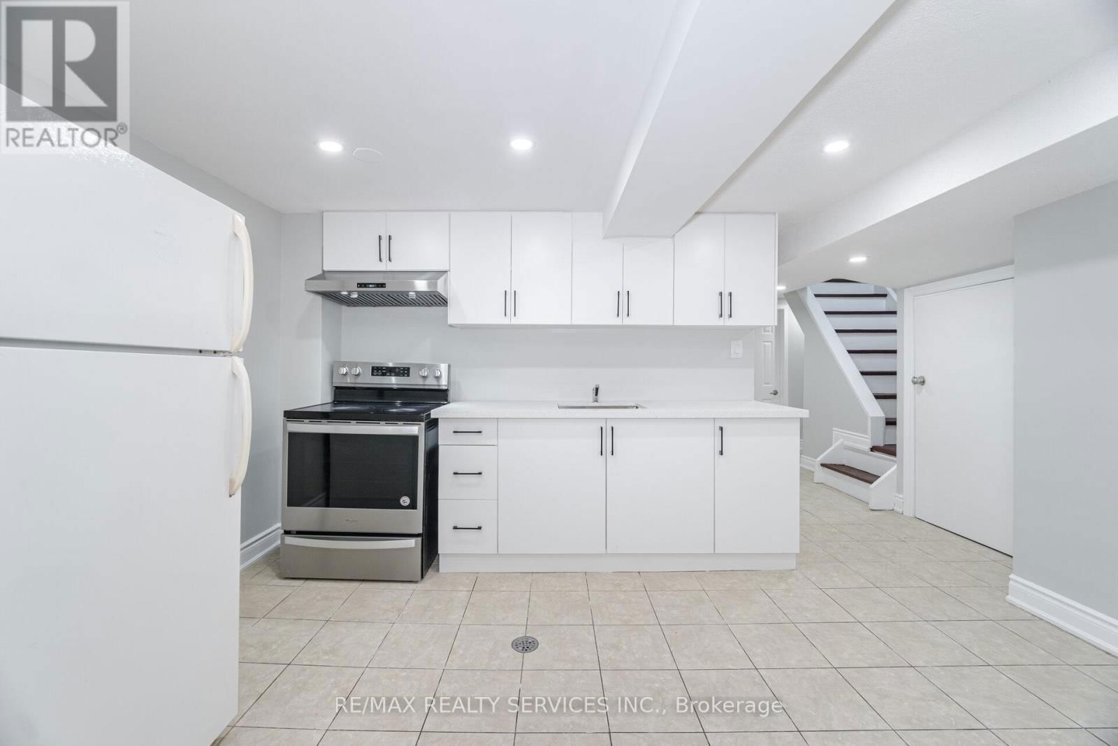65 - 3525 BRANDON GATE DRIVE Image 33