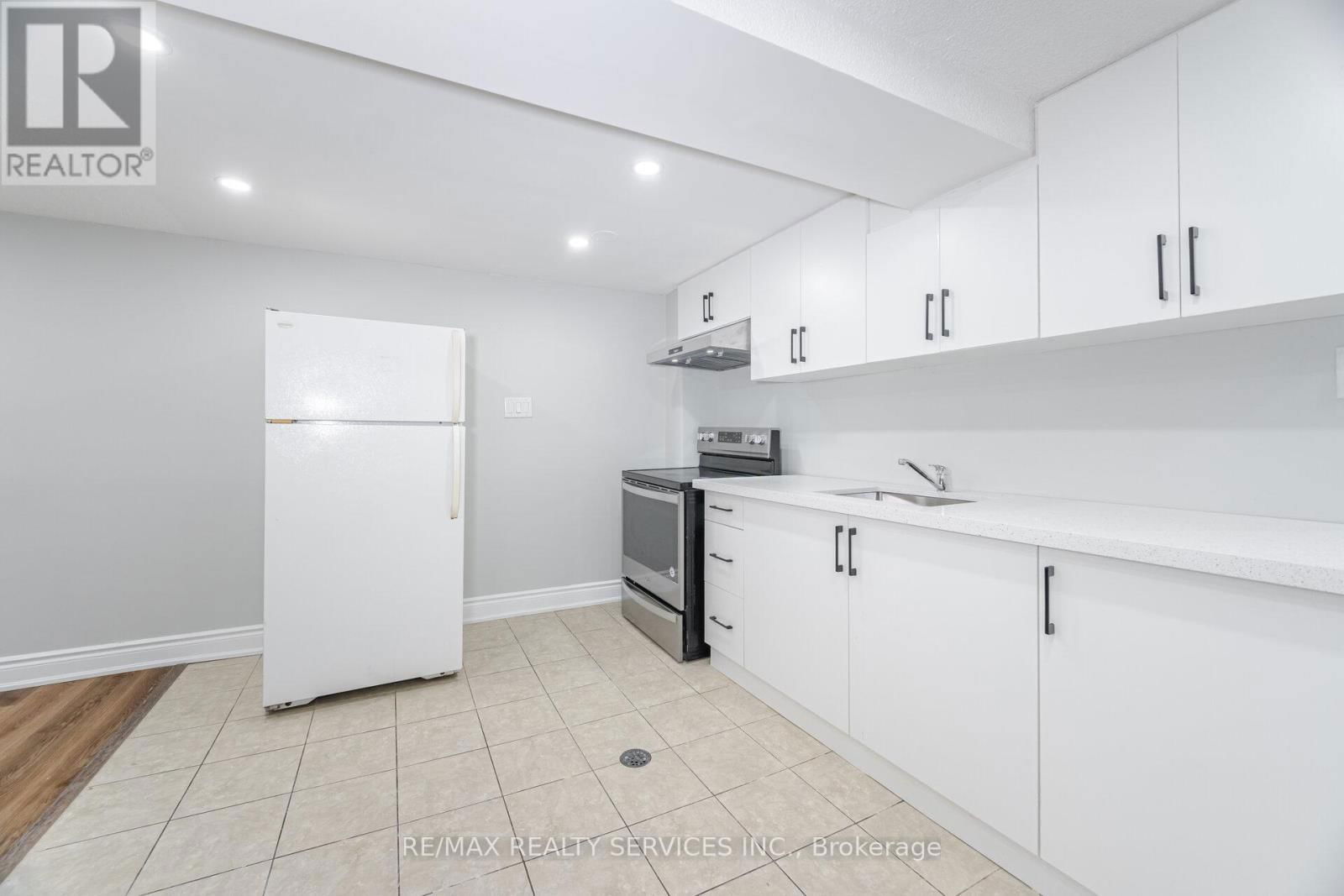 65 - 3525 BRANDON GATE DRIVE Image 34