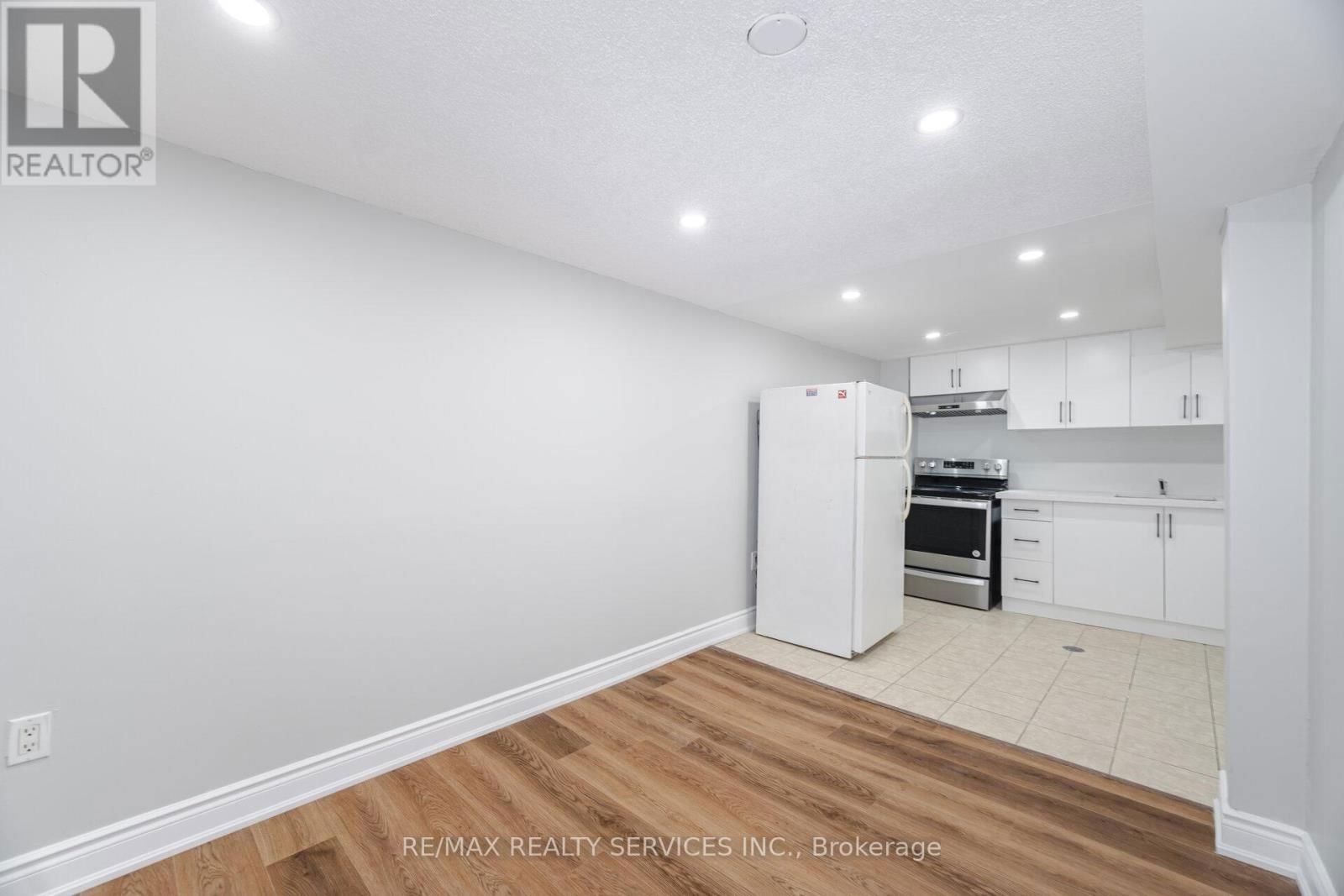65 - 3525 BRANDON GATE DRIVE Image 37