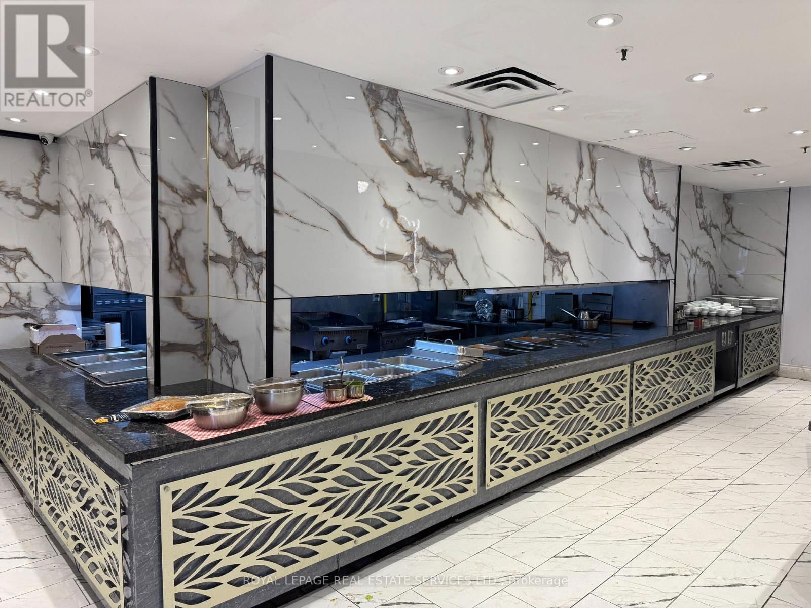 6430 ERIN MILLS PARKWAY Image 2