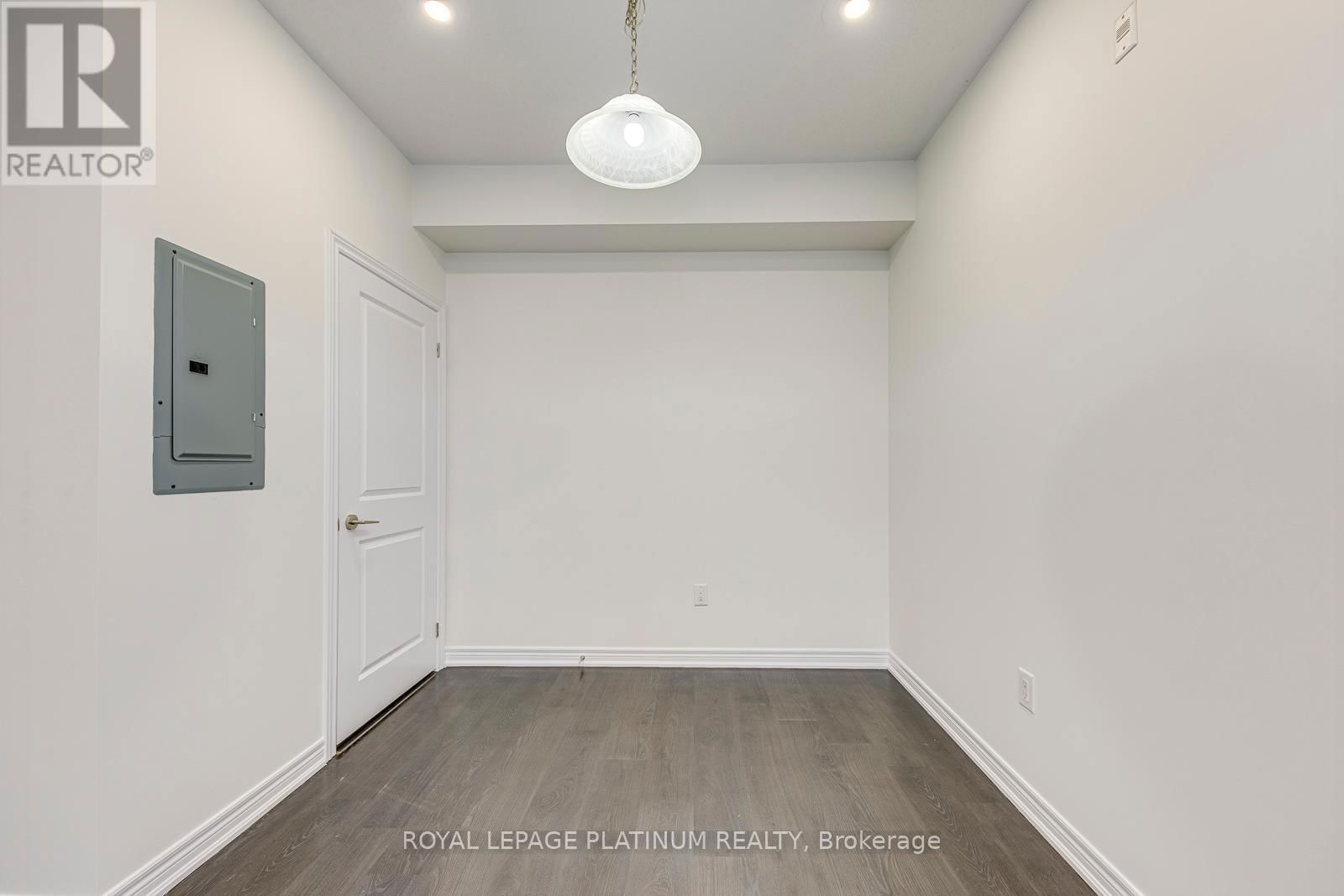 302 - 2339 SAWGRASS DRIVE Image 14
