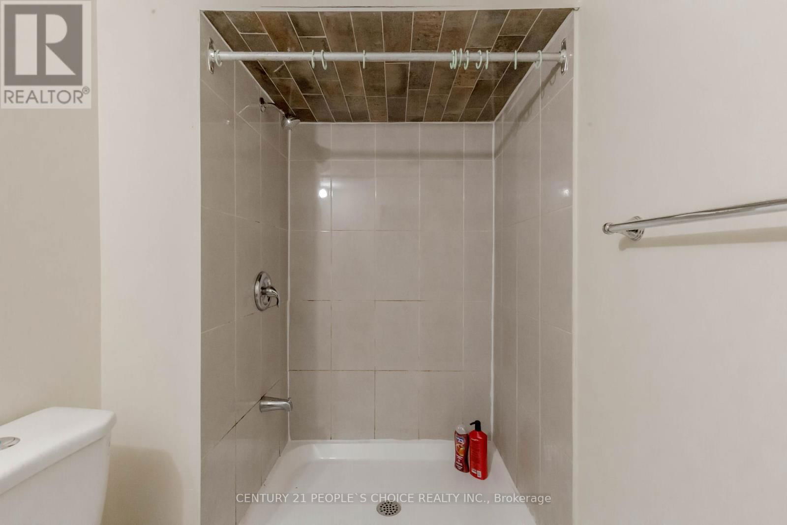 215 JEFFCOAT DRIVE Image 30