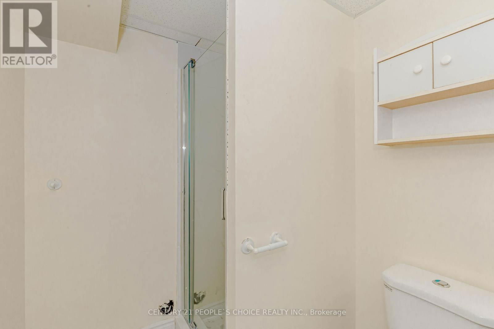 215 JEFFCOAT DRIVE Image 48