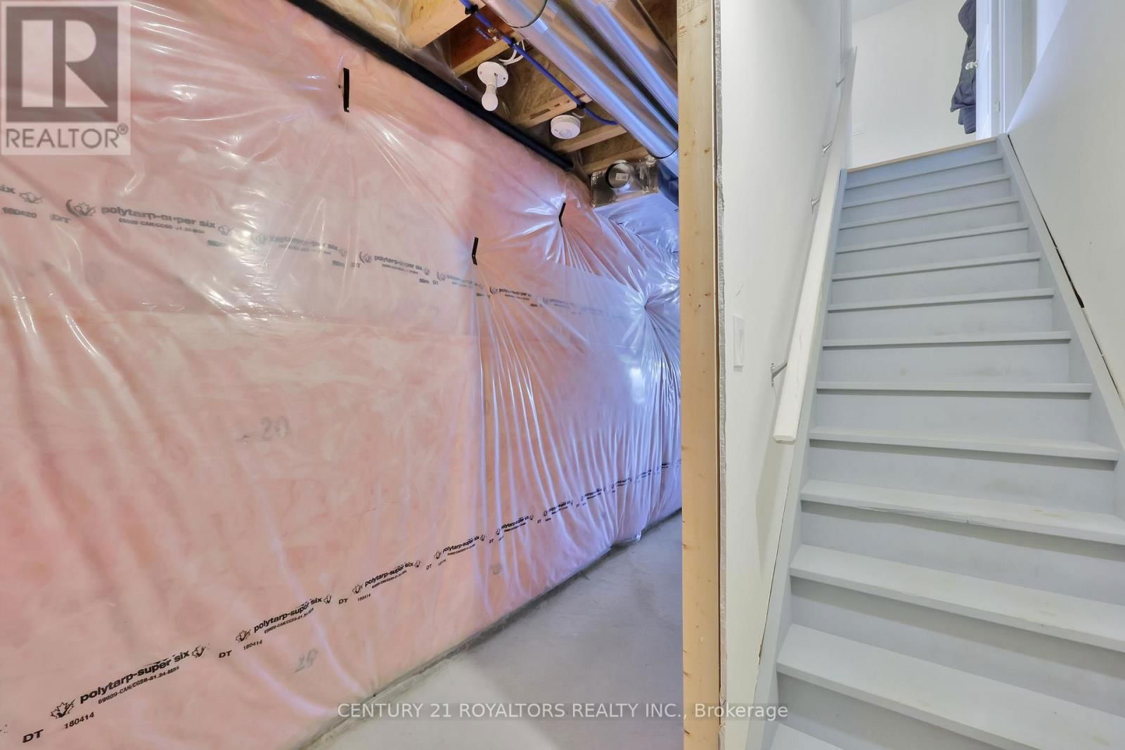 34 MIAMI GROVE Image 39