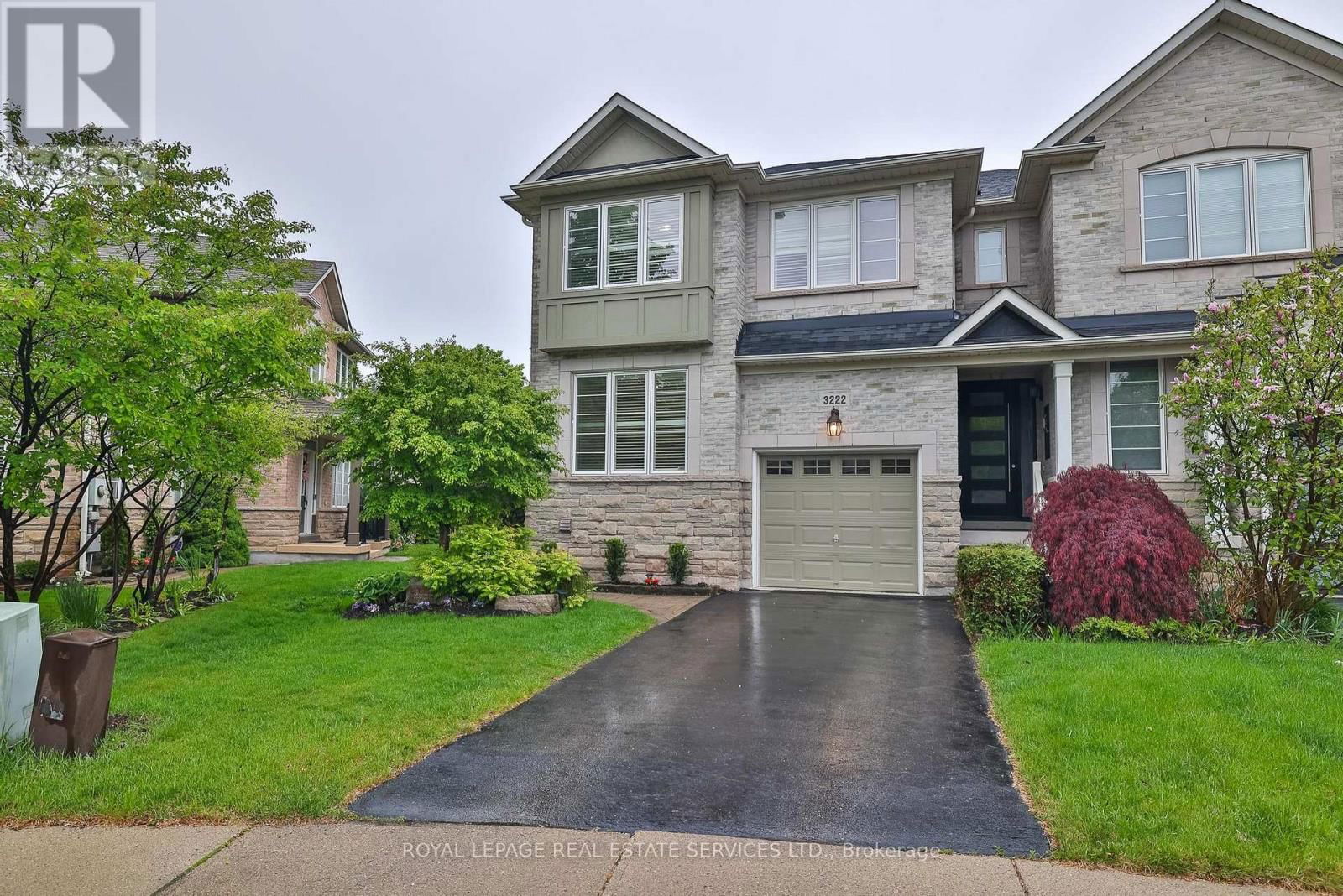 3222 EPWORTH CRESCENT Image 1