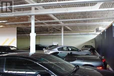 1017 FINCH AVENUE WEST Image 5
