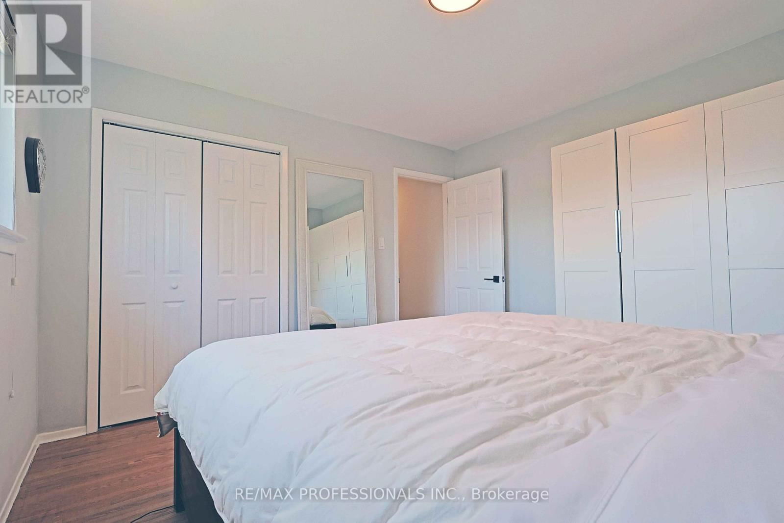 3323 HOMARK DRIVE Image 17