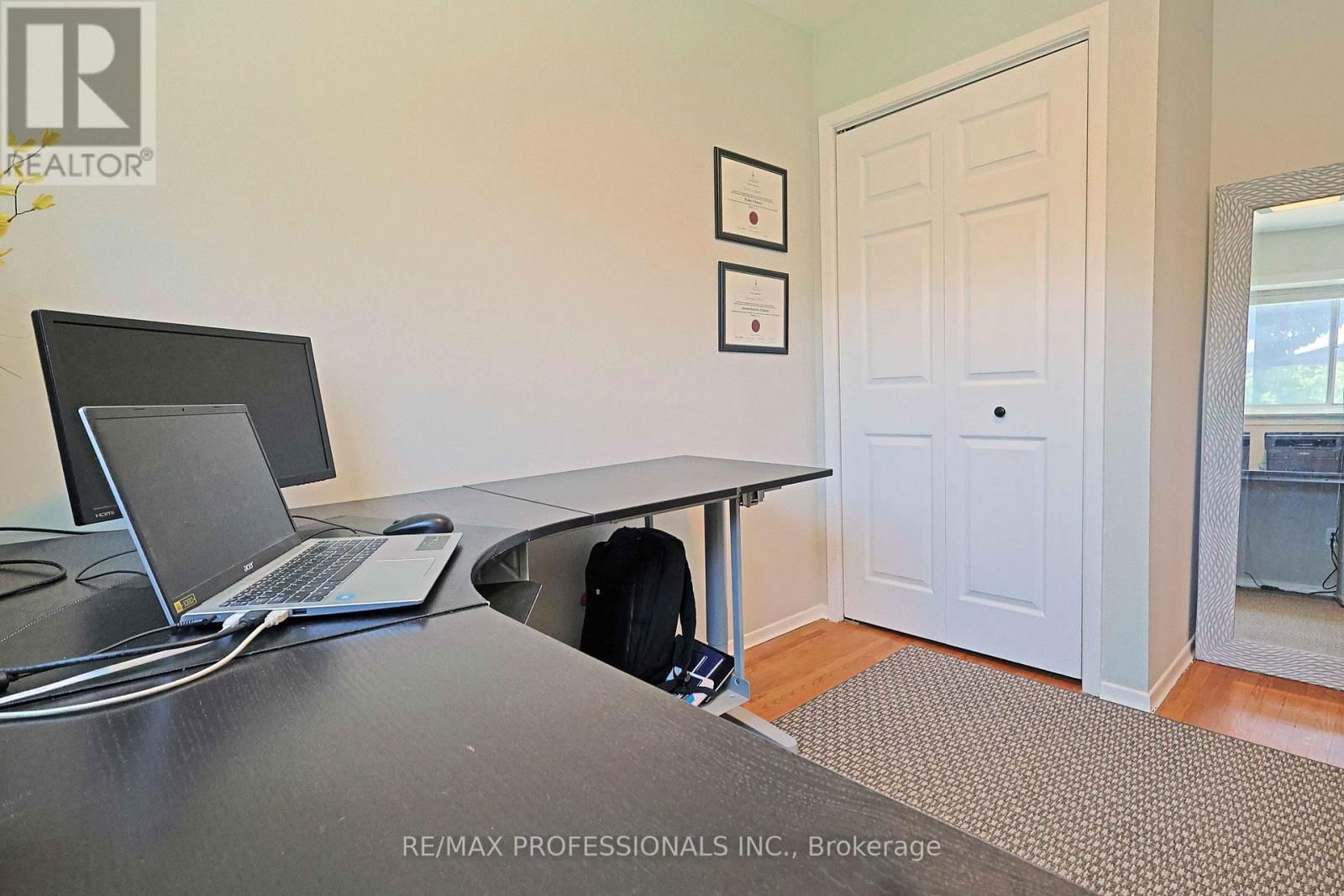 3323 HOMARK DRIVE Image 21