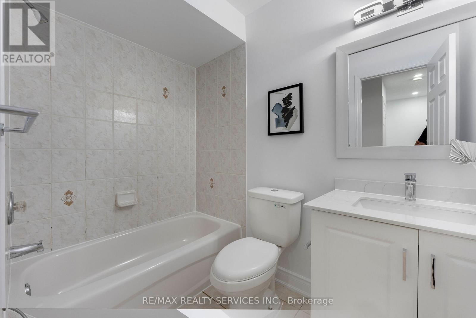 28 - 80 ACORN PLACE Image 36