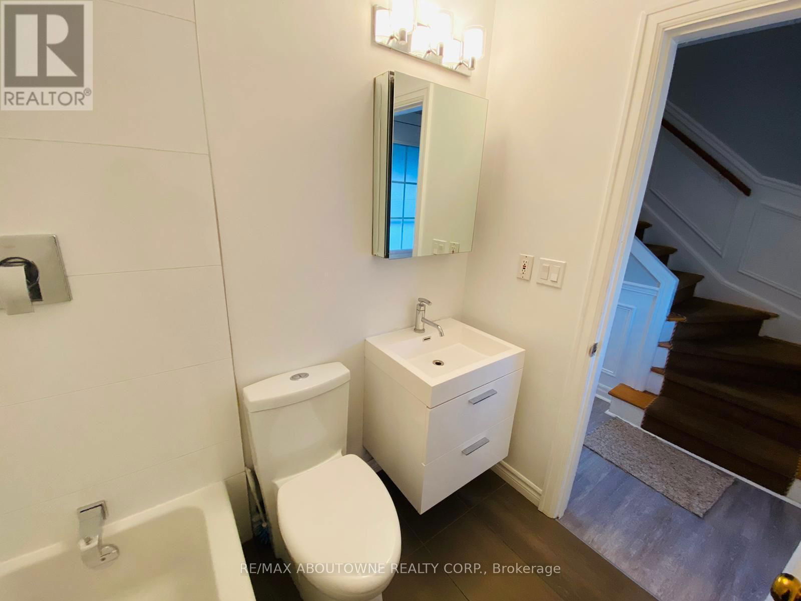 2362 REBECCA STREET Image 14
