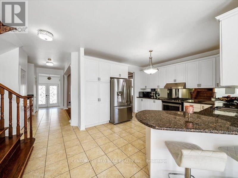 31 EIFFEL BOULEVARD Image 13