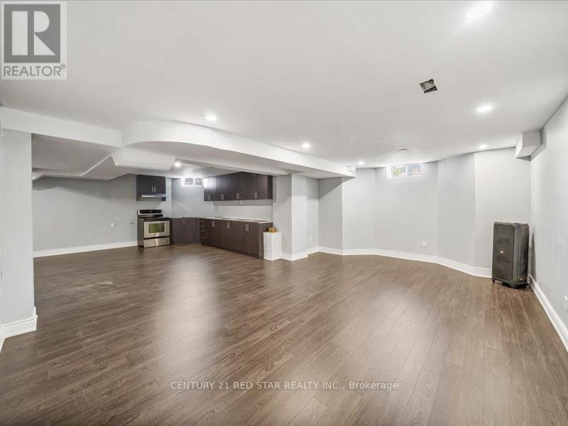 31 EIFFEL BOULEVARD Image 41