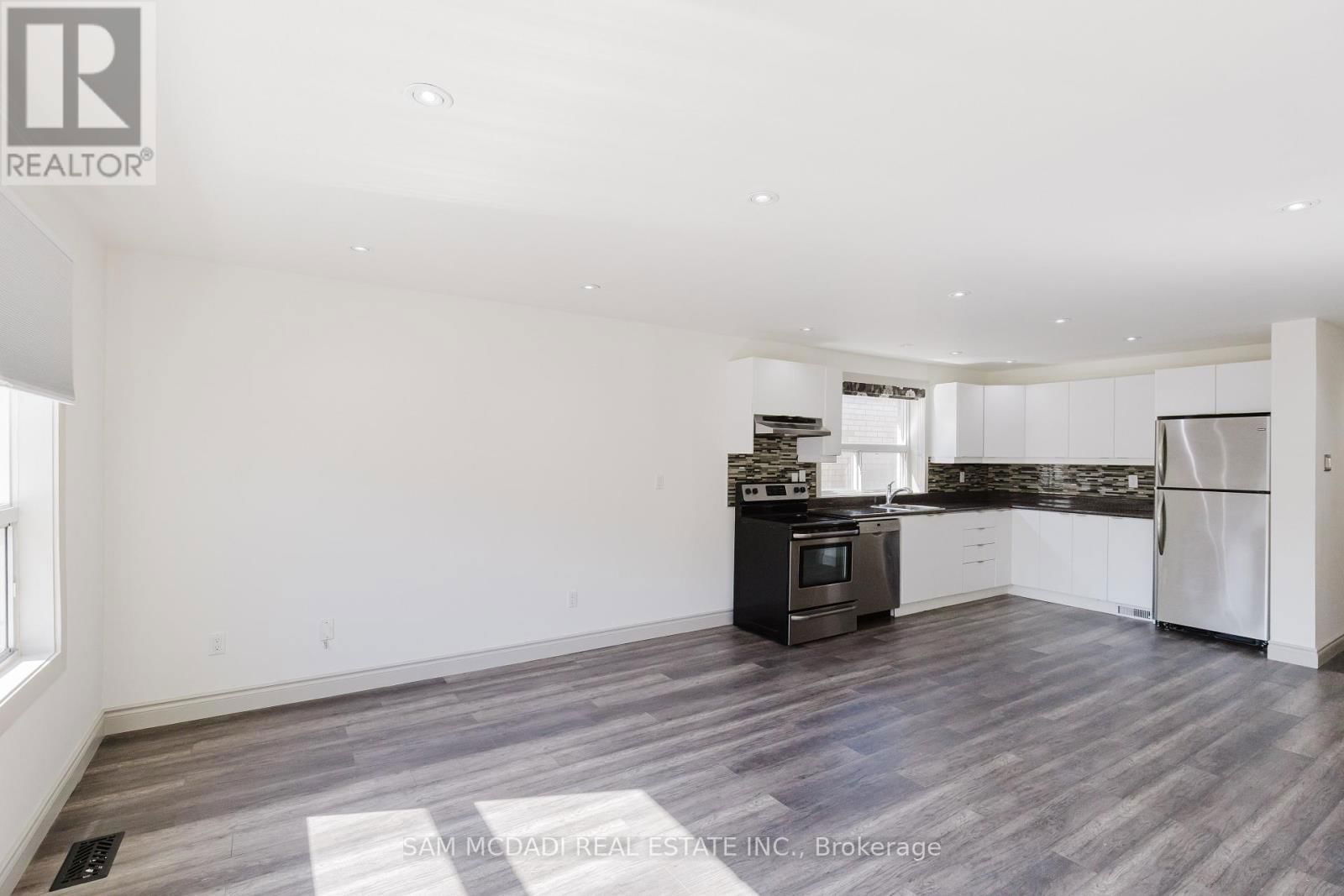 2nd Level - 376 LAKESHORE ROAD WEST Image 16