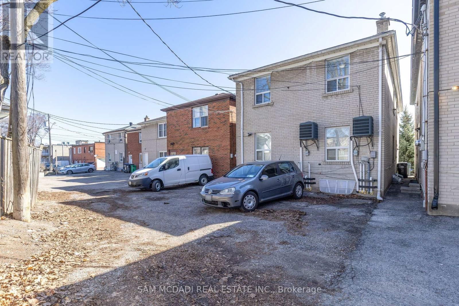 2nd Level - 376 LAKESHORE ROAD WEST Image 3
