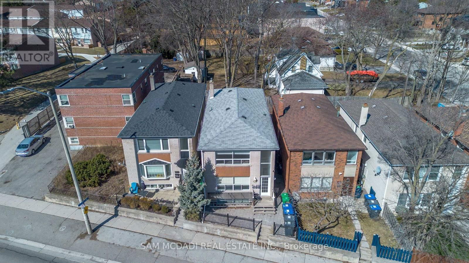 2nd Level - 376 LAKESHORE ROAD WEST Image 4