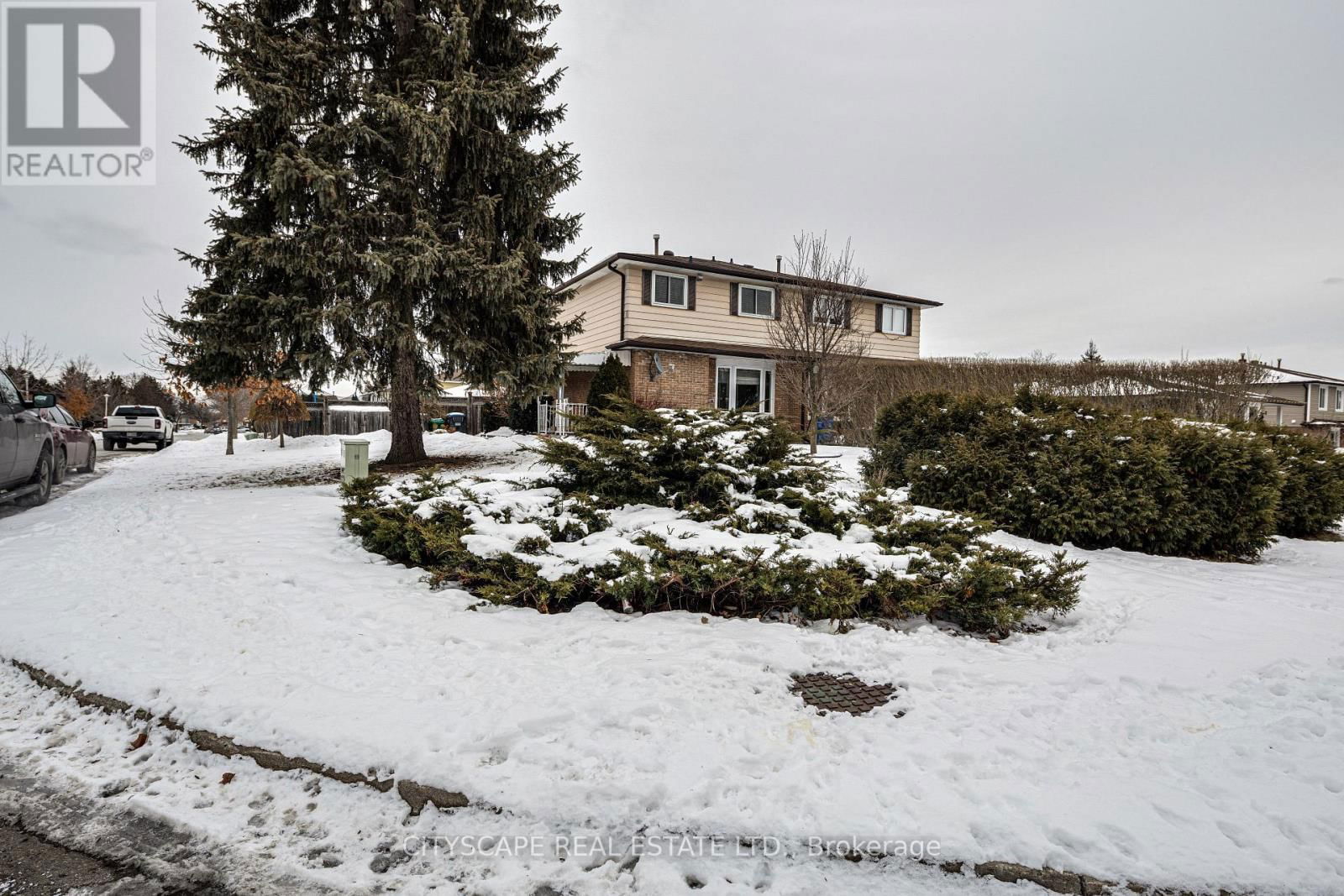 48 MANDARIN CRESCENT Image 27