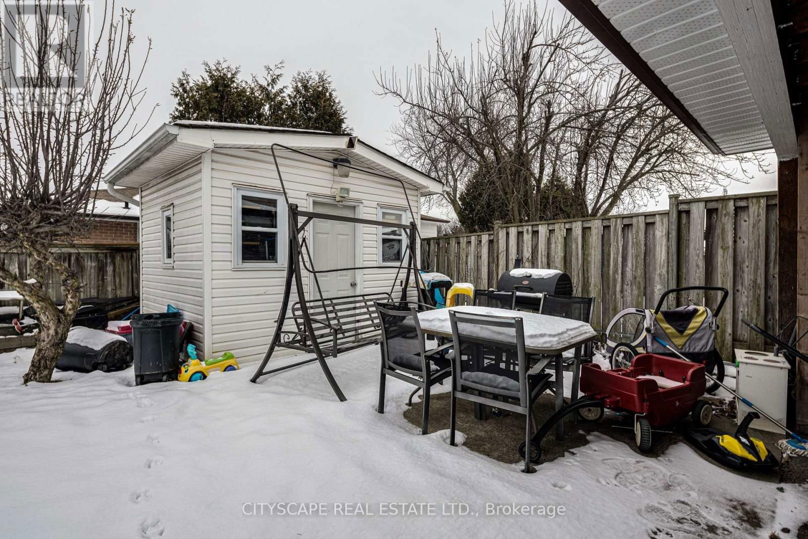 48 MANDARIN CRESCENT Image 29