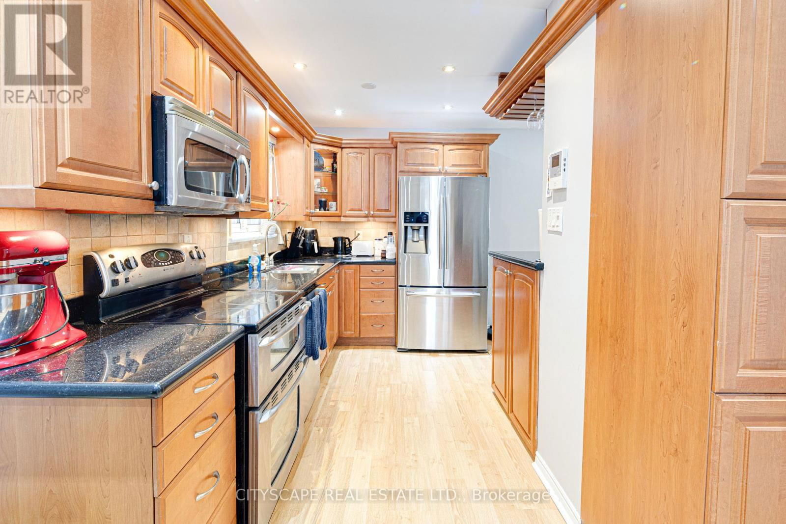 48 MANDARIN CRESCENT Image 6