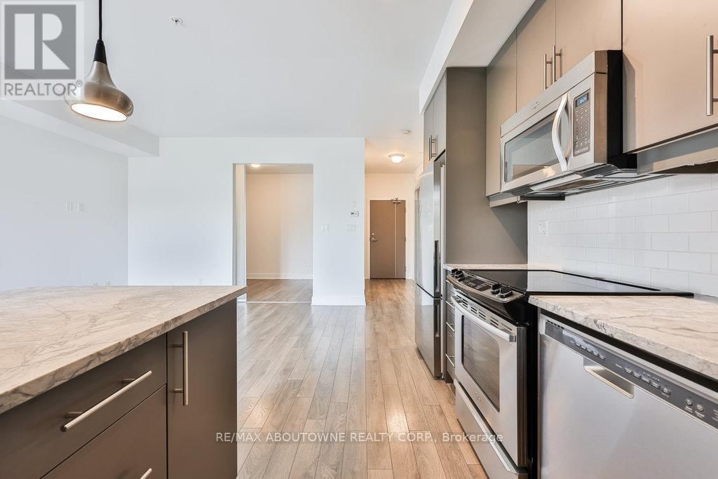 207 - 128 GARDEN DRIVE Image 13