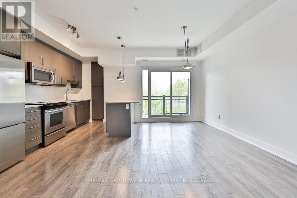 207 - 128 GARDEN DRIVE Image 15