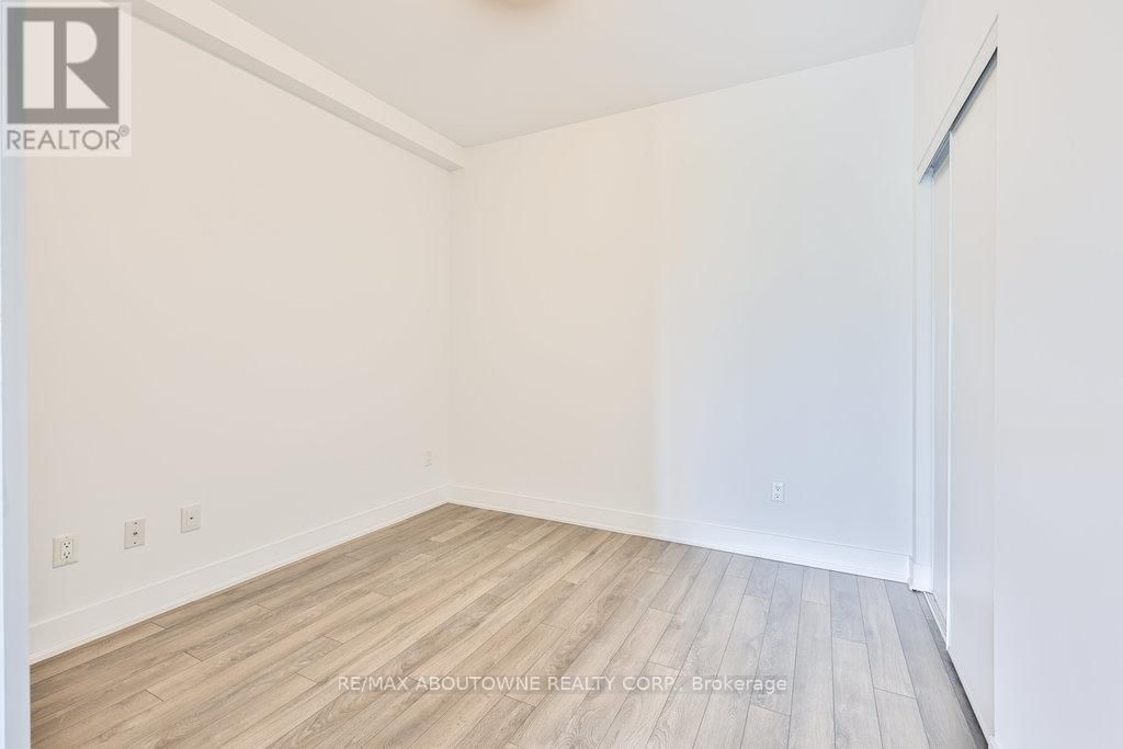 207 - 128 GARDEN DRIVE Image 22