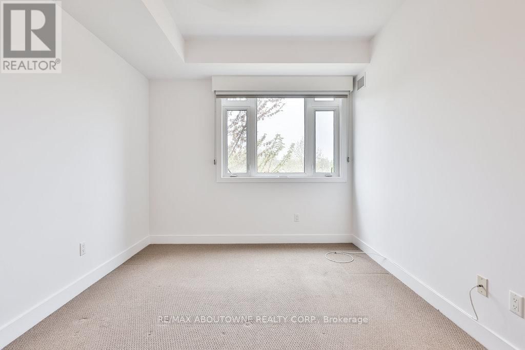 207 - 128 GARDEN DRIVE Image 27
