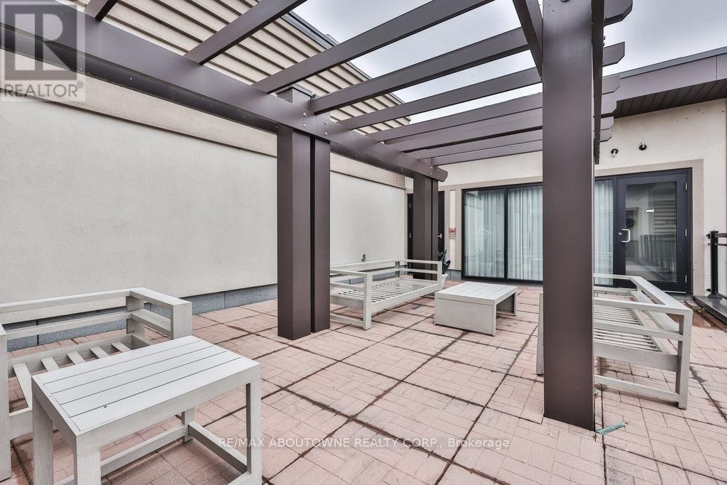 207 - 128 GARDEN DRIVE Image 31