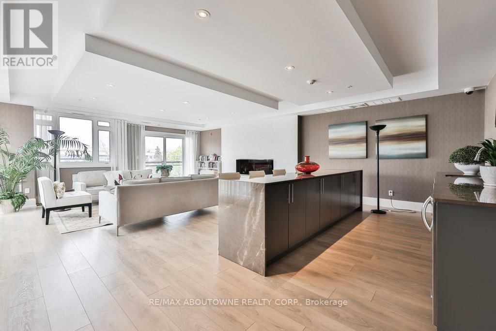 207 - 128 GARDEN DRIVE Image 34