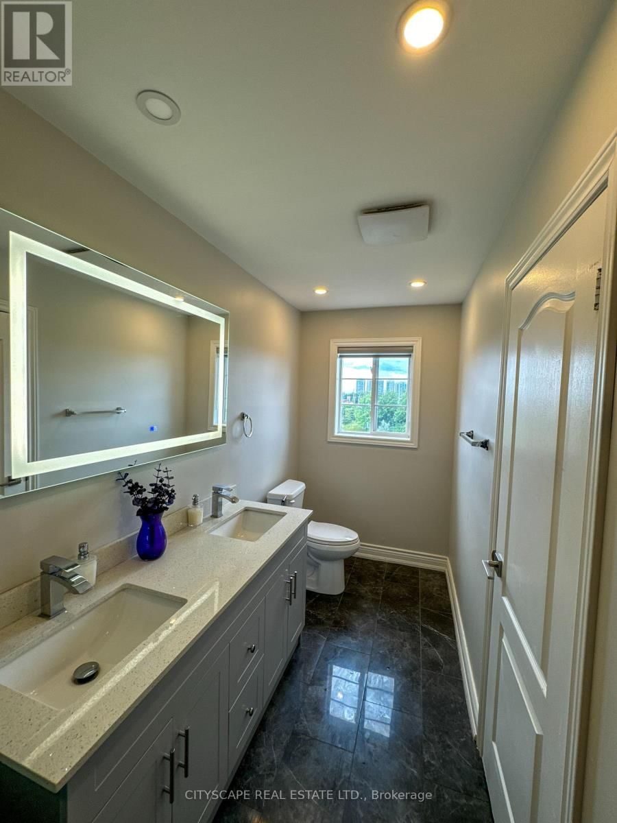4712 COLOMBO CRESCENT Image 20