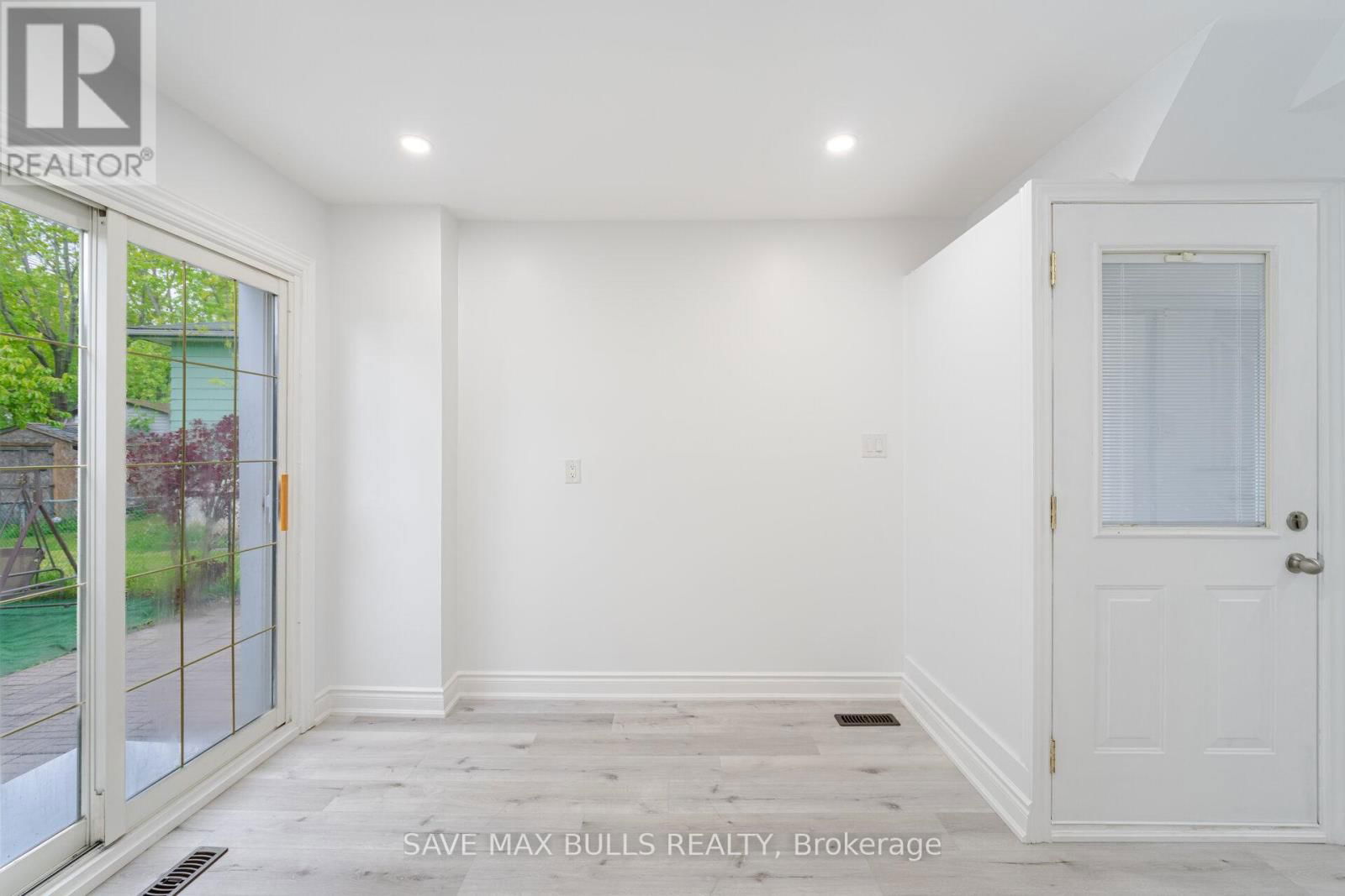 41 GLENMORE CRESCENT Image 17