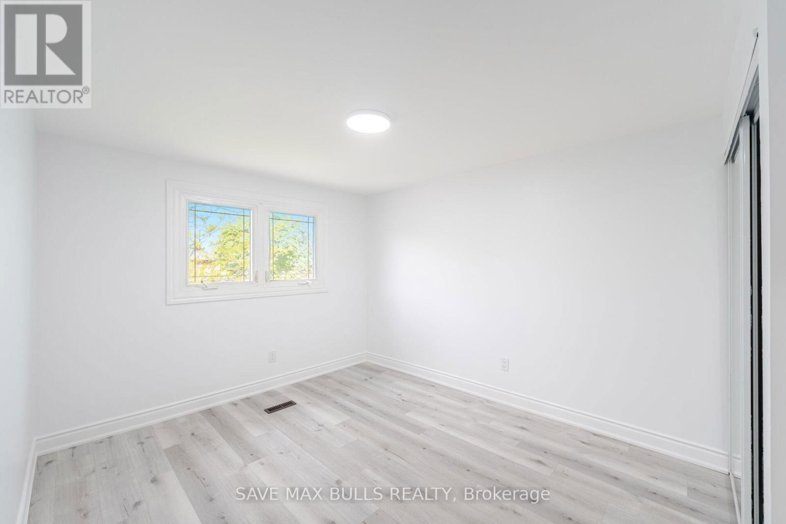 41 GLENMORE CRESCENT Image 22