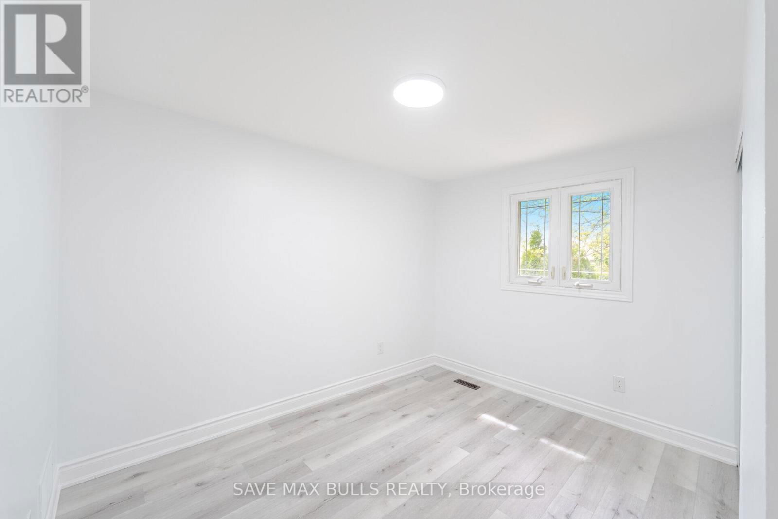 41 GLENMORE CRESCENT Image 24