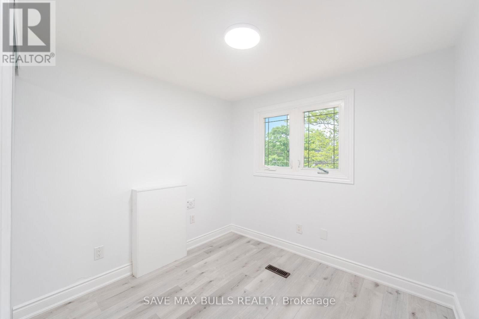 41 GLENMORE CRESCENT Image 29