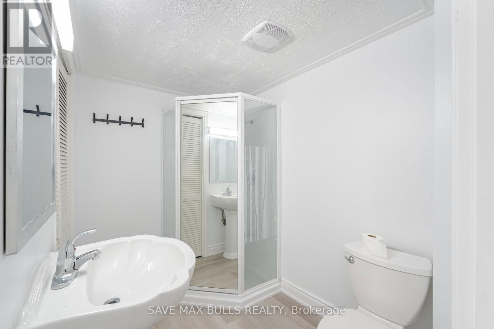 41 GLENMORE CRESCENT Image 39