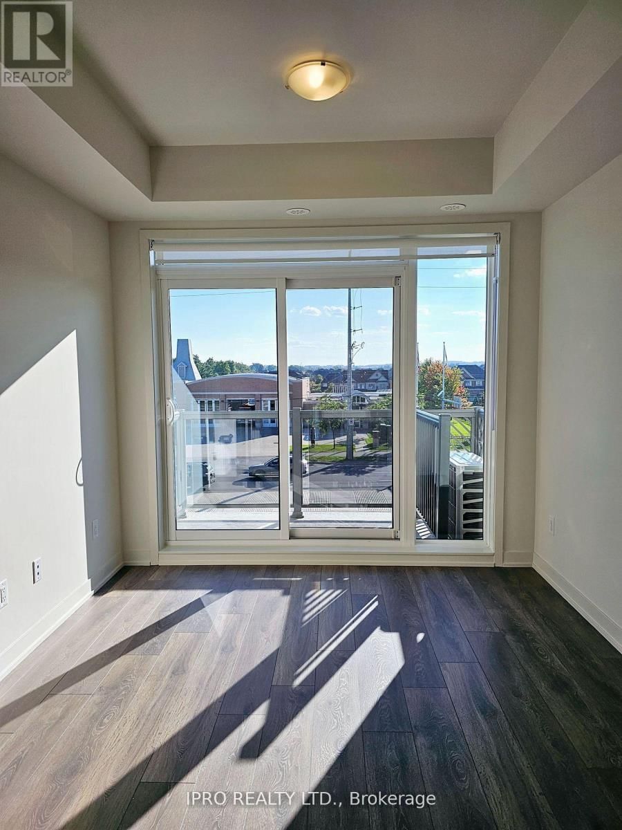 311 - 62 SKY HARBOUR DRIVE Image 7