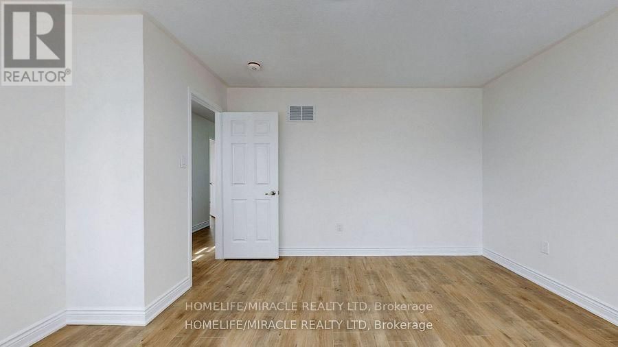 17 BEAVERHALL ROAD Image 30