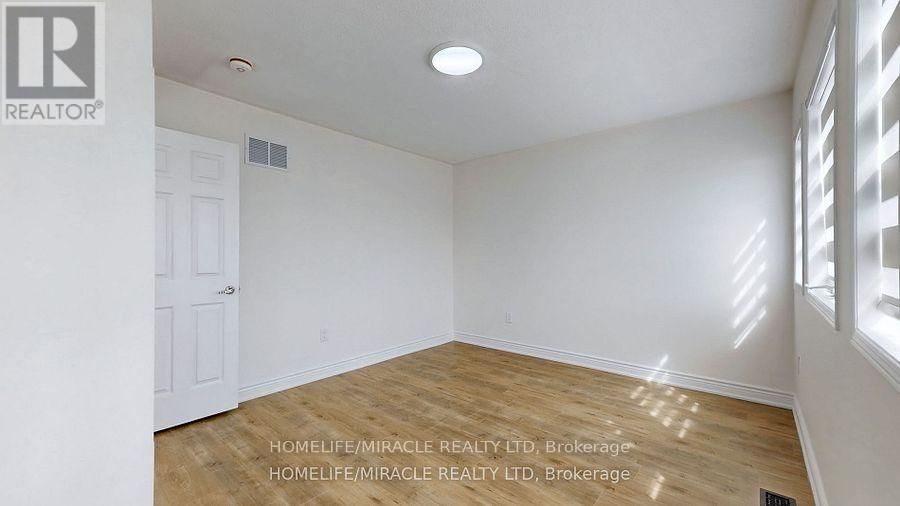 17 BEAVERHALL ROAD Image 31