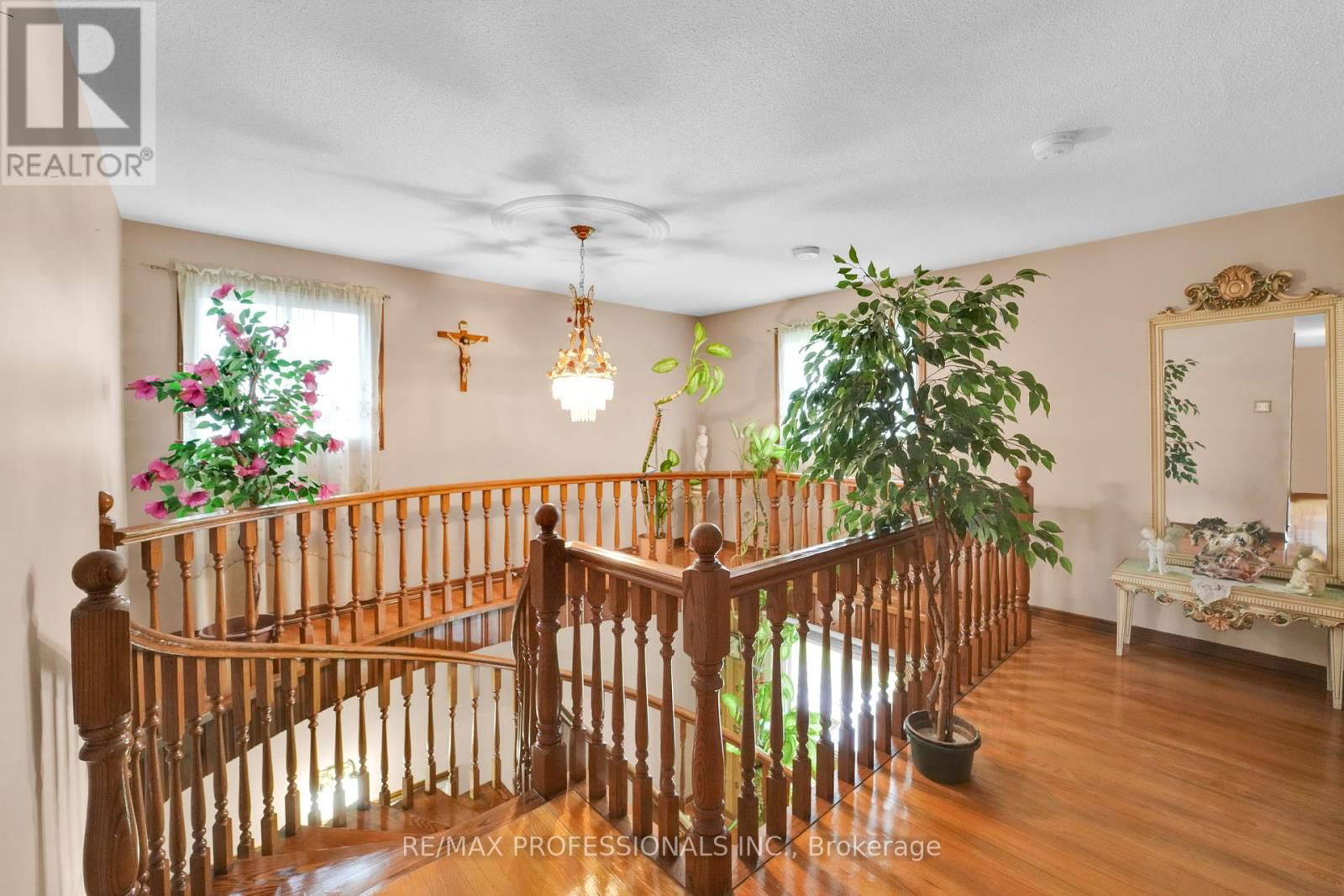 65 STRATHBURN BOULEVARD Image 14