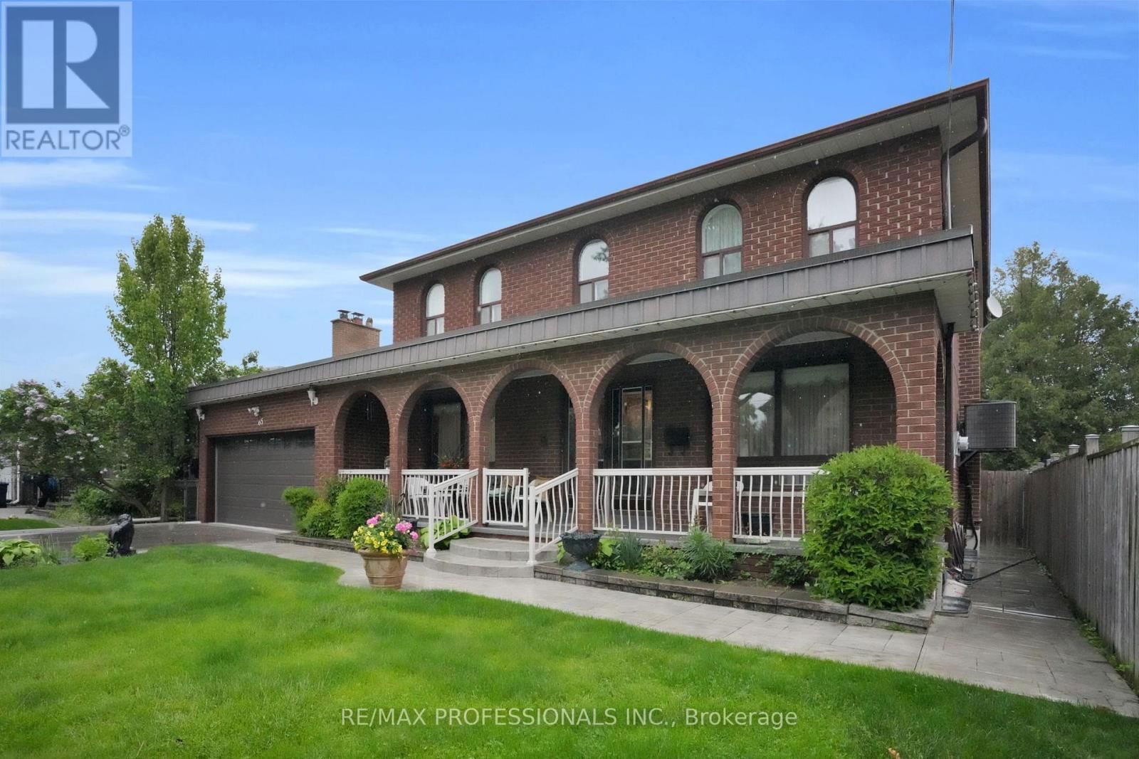 65 STRATHBURN BOULEVARD Image 33